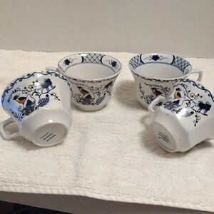 Classic Blue and White Ceramic Mug Set